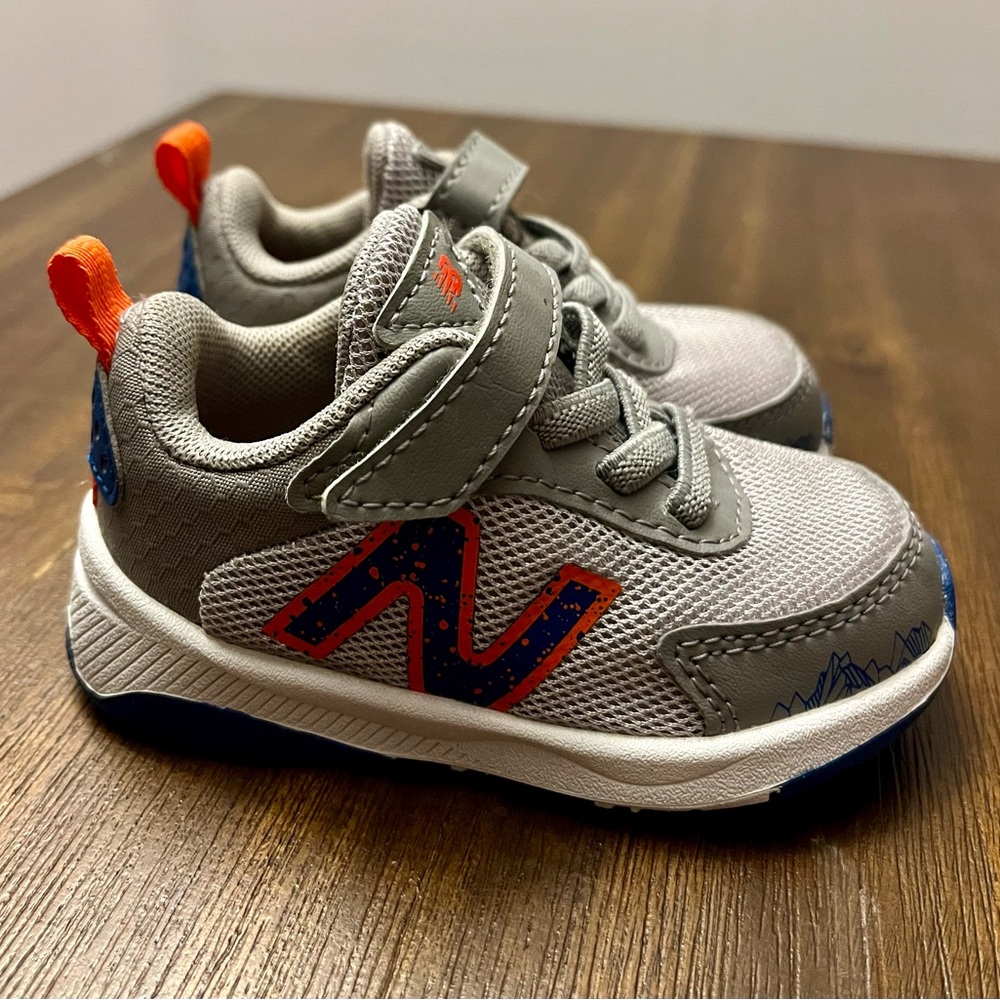 New Balance Gray and Orange Sneakers with Velcro Closure